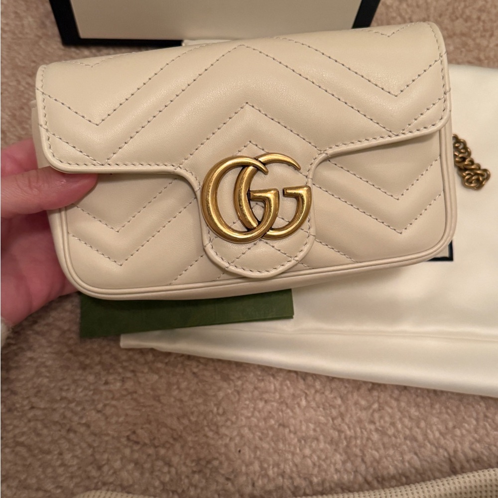 Gucci GG Marmont mini shoulder bag - Picture 2 of 9
